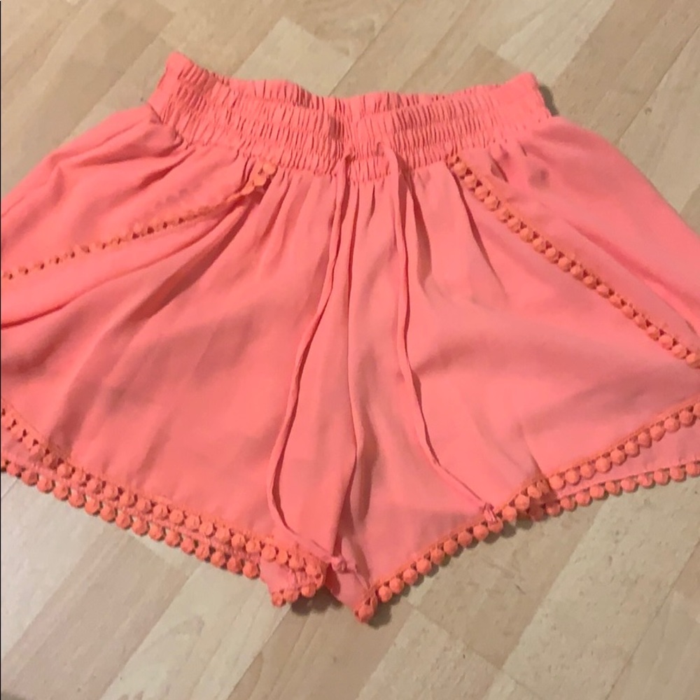 NWT Ruffle Shorts! - Picture 1 of 4